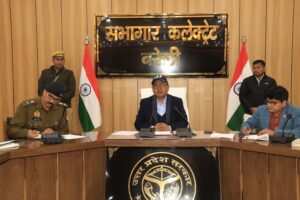 बरेली में अवैध खनन पर कमिश्नर व जिलाधिकारी सख्त,टास्क फोर्स को कड़े निर्देश..