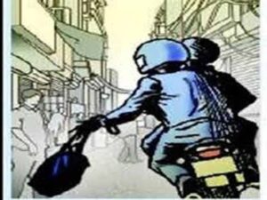 फील्ड ऑफिसर से 1.40 लाख की लूट, पुलिस ने मुकदमा दर्ज कर जांच शुरू की।