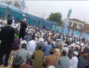 ईदगाह में ईद उल फितर की नमाज अदा की गई व अमन और चैन की दुआ मांगी गई।