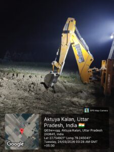 उसैहत थाने में एक जेसीबी तीन बालू लदे ट्रैक्टर किए सीज, मचा हड़कंप