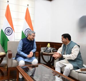 बदायूं-दिल्ली सीधी रेल सेवा को हरी झंडी शीघ्र ही दौड़ेगी ट्रेन