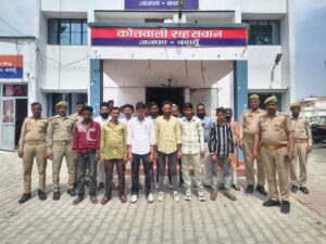 सहसवान पुलिस ने शांति व्यवस्था भंग करने के आरोप में 12 को दबोचा