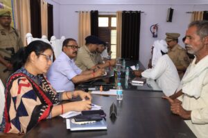 तहसील आंवला में सम्पूर्ण समाधान दिवस संपन्न, जिलाधिकारी ने दिए सख्त निर्देश..