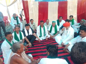 किसानों की जमीन को अधिग्रहण के नाम पर किसानों से जबर दस्ती छीनने का लगाया प्रशाशन पर आरोप