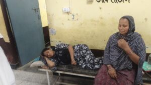 उधारी के पैसे मांगने पर महिला और उसके परिवार पर लाठी-डंडों, गड़ासे से हमला, थाने में तहरीर