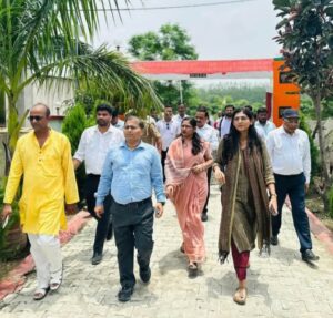 एक पेड़ माँ के नाम” अभियान के तहत मियावाकी पद्धति से हुआ वृहद वृक्षारोपण, प्रमुख सचिव सौरभ बाबू ने दिया पर्यावरण संरक्षण का संदेश..