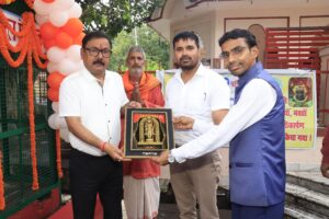 जिलाधिकारी अबिनाश सिंह की पहल,नवाबगंज में की पहली बार ‘कांवड़ विलेज’ की हुई शुरुआत..