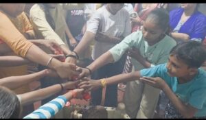 बालिकाओं ने निकाली पवित्र जल यात्रा, शिवलिंग पर किया जलाभिषेक