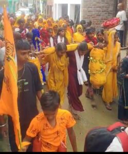 मुहीउद्दीनपुर में गूंजे “हर हर महादेव” के जयकारे, कछला गंगा घाट से लाकर किया जलाभिषेक