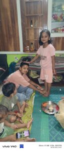 सहसवान में धूमधाम से मना रक्षाबंधन, बहनों ने बांधी भाइयों की कलाई पर स्नेह की डोर