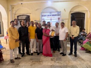 शिक्षक दिवस पर रोटरी क्लब ऑफ बदायूँ गोल्ड ने शिक्षकों को किया सम्मानित