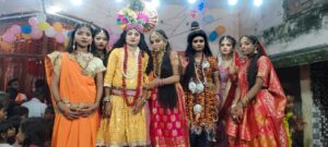 मोहिउद्दीनपुर राम मंदिर में धूमधाम से मना कृष्ण जन्मोत्सव, बाल कलाकारों की लीलाओं ने लूटा दिल